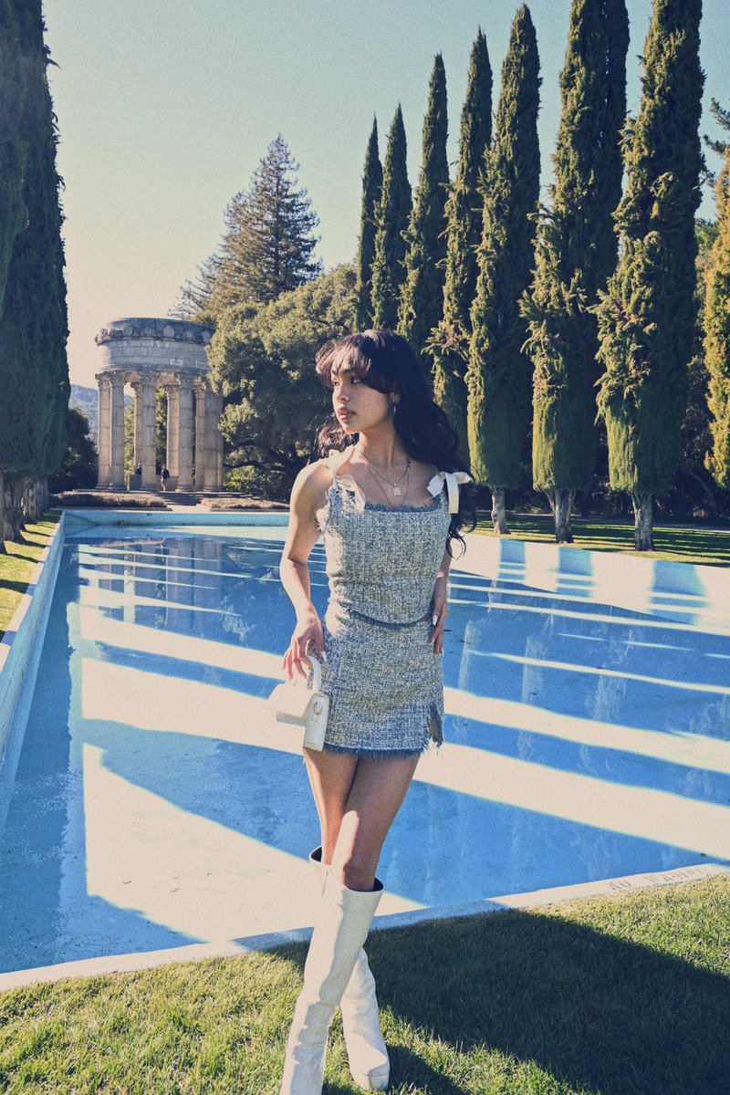 The hotgirl skill of wanting a new outfit and simply making it 🧚‍♀️