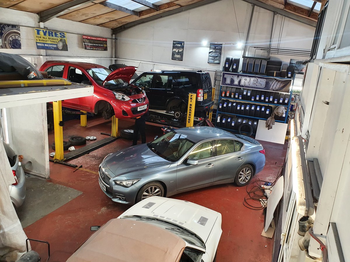 standishautobod's tweet photo. Open for MOT tests and all repairs,
We also stock your car accessories, wiper blades - bulbs - batteries - tyres etc 
#MOTstation #serviceandrepairs #tyres #bodyshop #clutches #aircon #4wheelalignment
for all your motoring needs call today 01257472552 https://t.co/gzvhDpTZYU