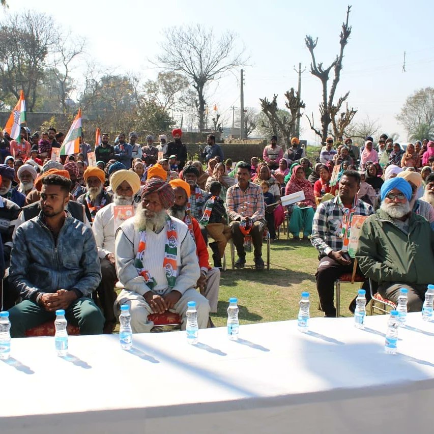 ਹਰਿਓਂ ਪਿੰਡ ਵਿਖੇ ਮਾਤਾਵਾਂ, ਭੈਣਾਂ, ਬਜ਼ੁਰਗਾਂ ਸਮੇਤ ਸਾਰਿਆਂ ਨੇ ਭਾਰੀ ਗਿਣਤੀ ਵਿੱਚ ਕਾਂਗਰਸ ਦੀ ਹਮਾਇਤ ਕੀਤੀ। ਅਤੇ ਫਿਰ ਕਾਂਗਰਸ ਨੂੰ ਲਿਆਉਣ ਲਈ ਨਾਅਰੇ ਲਾਏ।

#gurkiratforkhanna #congressinkhanna #congress2022 #VoteForCongress #CongressGovernment #ਧੰਨਵਾਦਖੰਨਾ