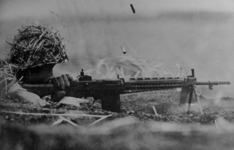 war_only's tweet image. Японская 7,62-мм автоматическая винтовка тип 64. (64式7.62mm小銃). Вторая часть рассказа о том, как японцы на вооружение новое винтовку принимали...

war-only.com/yaponskaya-762…