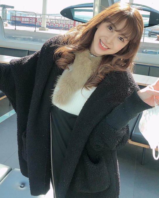 初のYouTube撮影おわりました♡  こんなんで大丈夫かな？って感じにゆるーく街ブラしてきたよ  公開お楽しみに！ https://t.co/GOFwbScwol