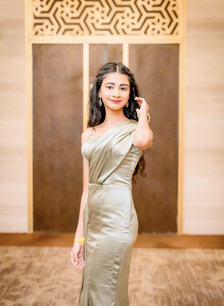 dillovesred's tweet photo. 𝑰𝒏 𝒎𝒚 𝒃𝒆𝒔𝒕 𝒅𝒓𝒆𝒔𝒔 - 𝑭𝑬𝑨𝑹𝑳𝑬𝑺𝑺 💫 #graduationball #fearless https://t.co/Ks93IvuE05