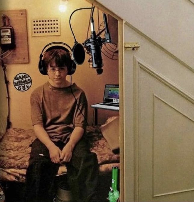 askforabigail's tweet photo. If Harry Potter can make it as a voice actor from the cupboard under the stairs in his parent's house, so can you. https://t.co/h464mZuzsW
