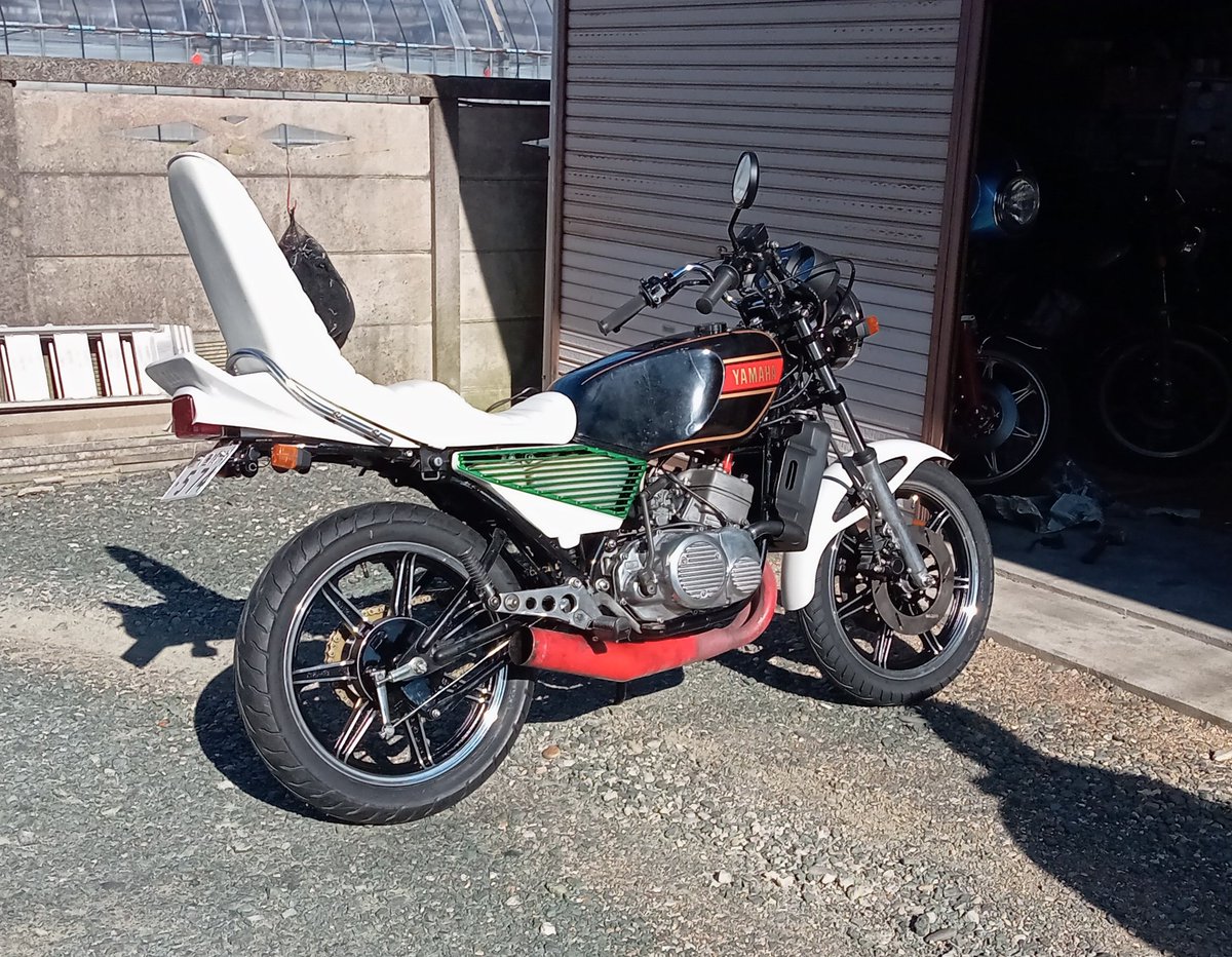 じ*く様 八木キャスト　19インチ　ダブルディスク　SR xj400 ハヤシキャストにダブルディスク化👍 @bells.garage #kh400#kh250