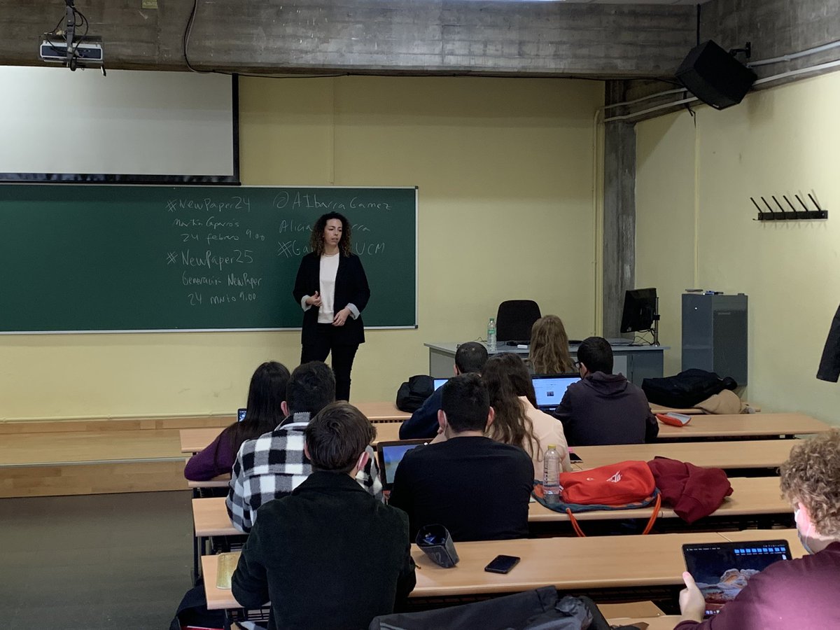 ArturoGomezQuij's tweet photo. #GeneracionNewPaper
Vamos a organizar una conferencia con los alumnos que asistieron a los #NewPaper de los últimos 10 años (2012-2022).
Hoy @aibarragamez le cuenta a los piragüistas de #GabinetesUCM cómo surgió esta idea suya. https://t.co/V4b7p47y8b