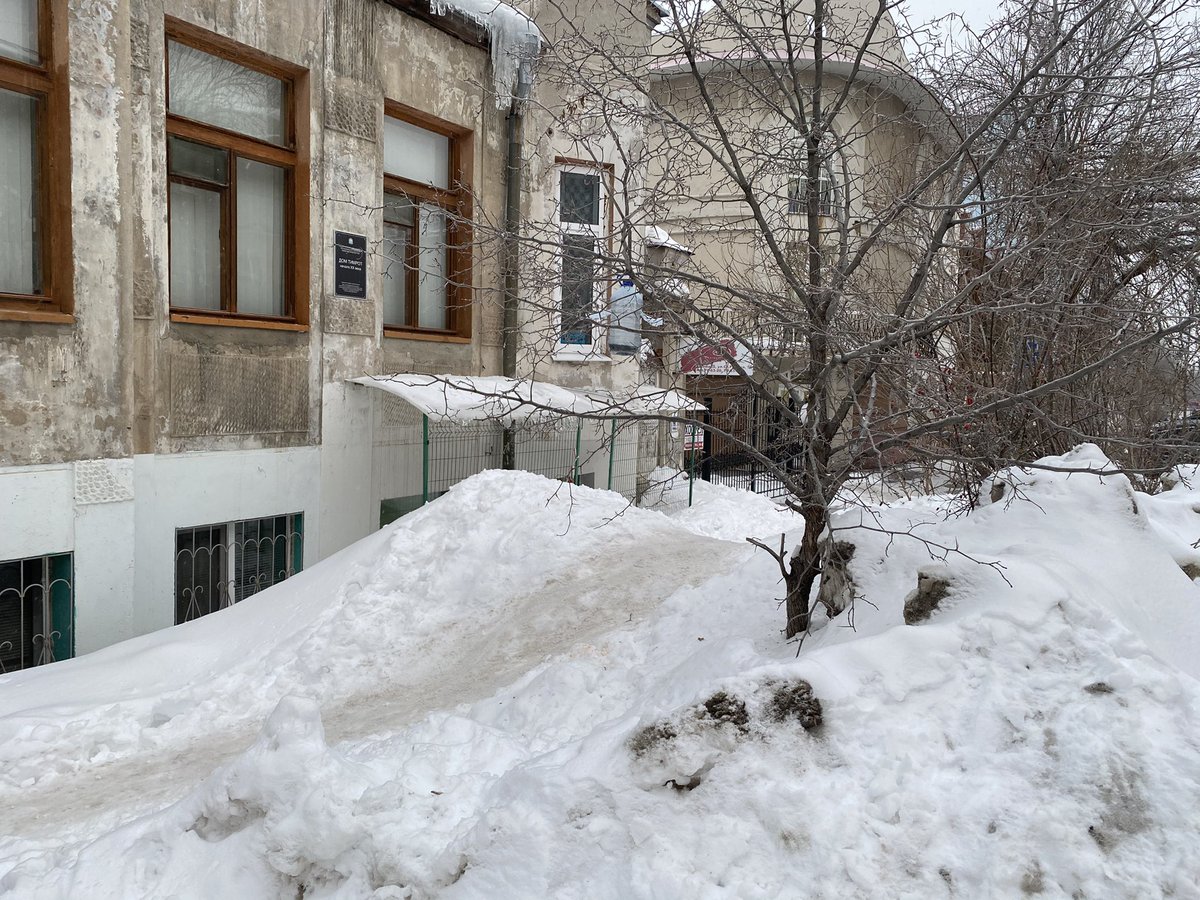 Коллеги, прошу расчистить дорогу пешеходам по ул. Степана Разина, чётная сторона, в границах от ул.Венцека до ул.Ленинградская <a href="/DepGorHozSamara/">Департамент ГХиЭ</a> <a href="/AdmSamRna/">Администрация Самарского внутригородского района</a> <a href="/rradyukov/">Роман Радюков</a>