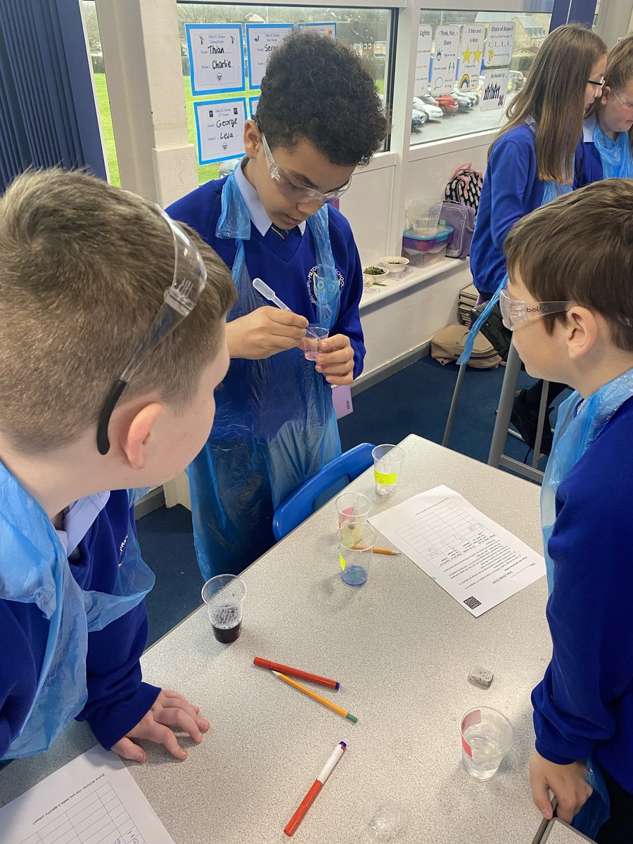 MissCahill7's tweet photo. Yesterday Year 6 took part in a Potions workshop! It was great fun turning our classroom into a lab while learning about PH levels, acids and alkalis 🧪 Thank you @firstcampus @cardiffuni @MiltonPrimary17 https://t.co/iijE1OoSTF