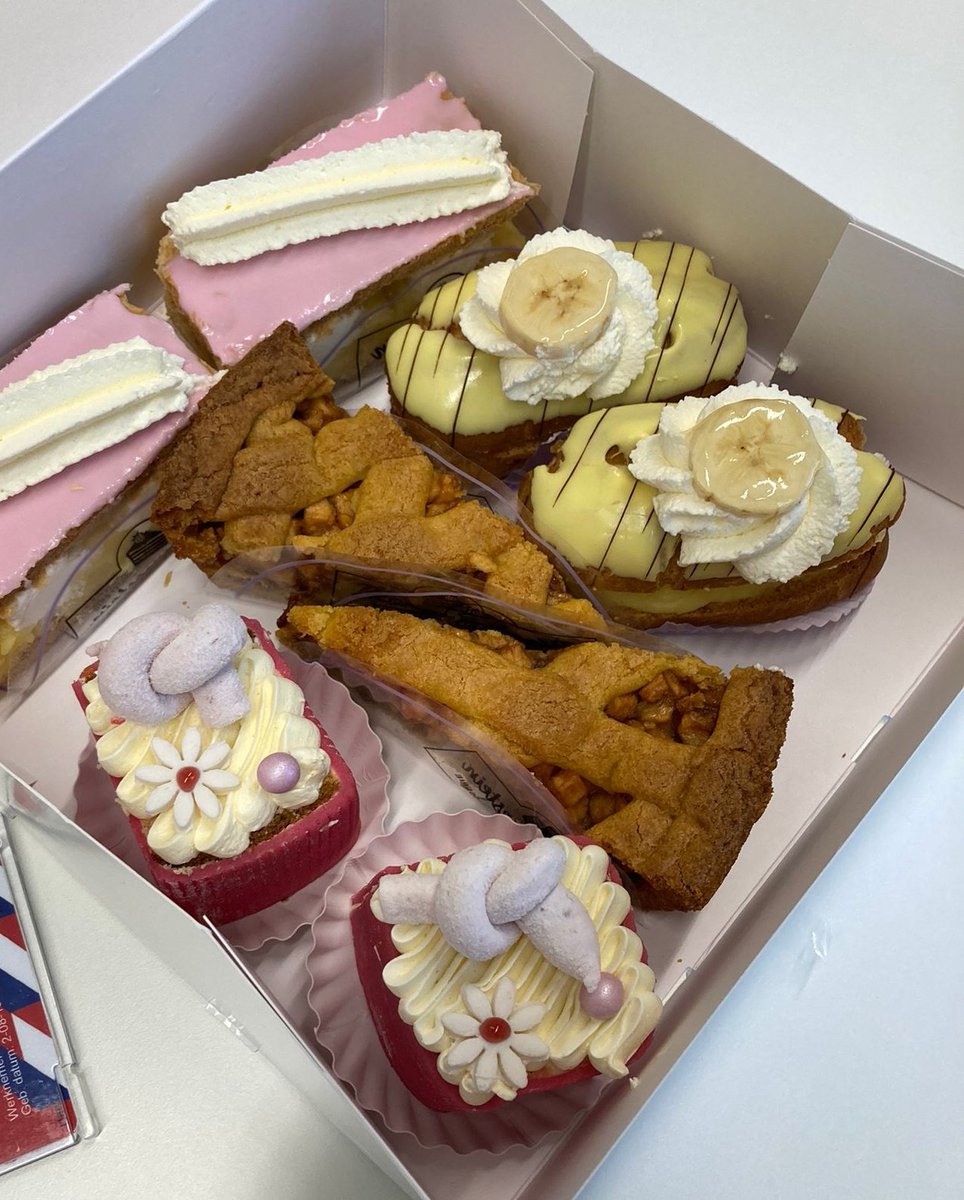 (Voorlopig) afscheid van actieteam corona <a href="/BrandweerAA/">Brandweer AA</a> . Wat ben ik trots op deze club collega's die de afgelopen twee jaar zich extra hebben ingezet. We zijn een mooi team geworden!