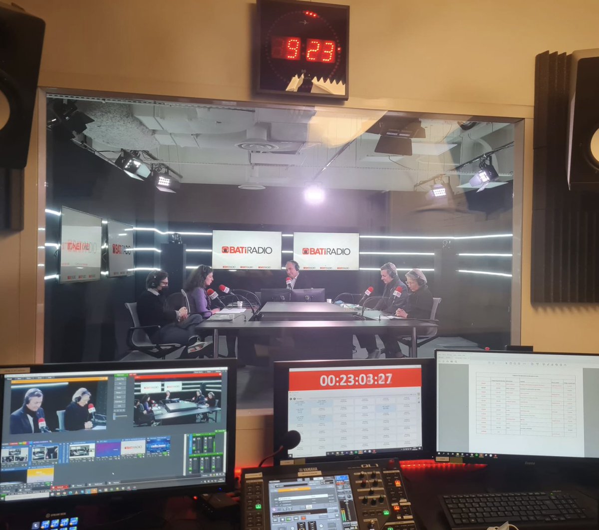 📌 L'équipe de <a href="/PrismeBatiradio/">Prisme sur BatiRadio</a> s'interroge sur comment inventer ou réparer la #ville. 

🎧 Prochainement sur <a href="/Bati_Radio/">BatiRadio</a>

<a href="/olivleclercq/">Olivier Leclercq</a> #environnement #architecture #territoire <a href="/MarinTrottin/">MARIN+TROTTIN PERIPHERIQUES Architectes</a> <a href="/csabbah/">catherine sabbah</a> <a href="/DominiqueBore/">Dominique Boré</a> @urbanaute