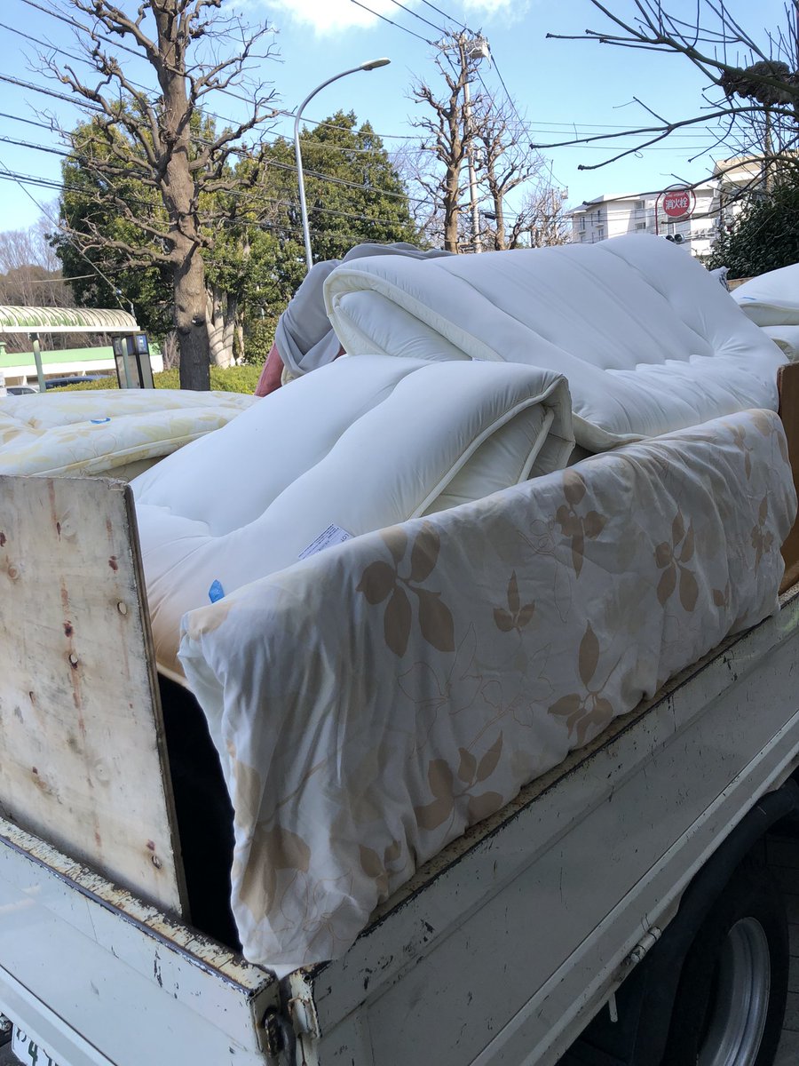 recycle_base's tweet photo. #不用品回収　#引越し　#リサイクルショップ　＃出張買取　#横浜　#中区
中区にて引越しの際の不用品の引き取り依頼でした♪
お荷物大量でしたがご準備いただけて迅速に作業完了できました👍
ありがとうございました😊 https://t.co/WMCGot6QIP