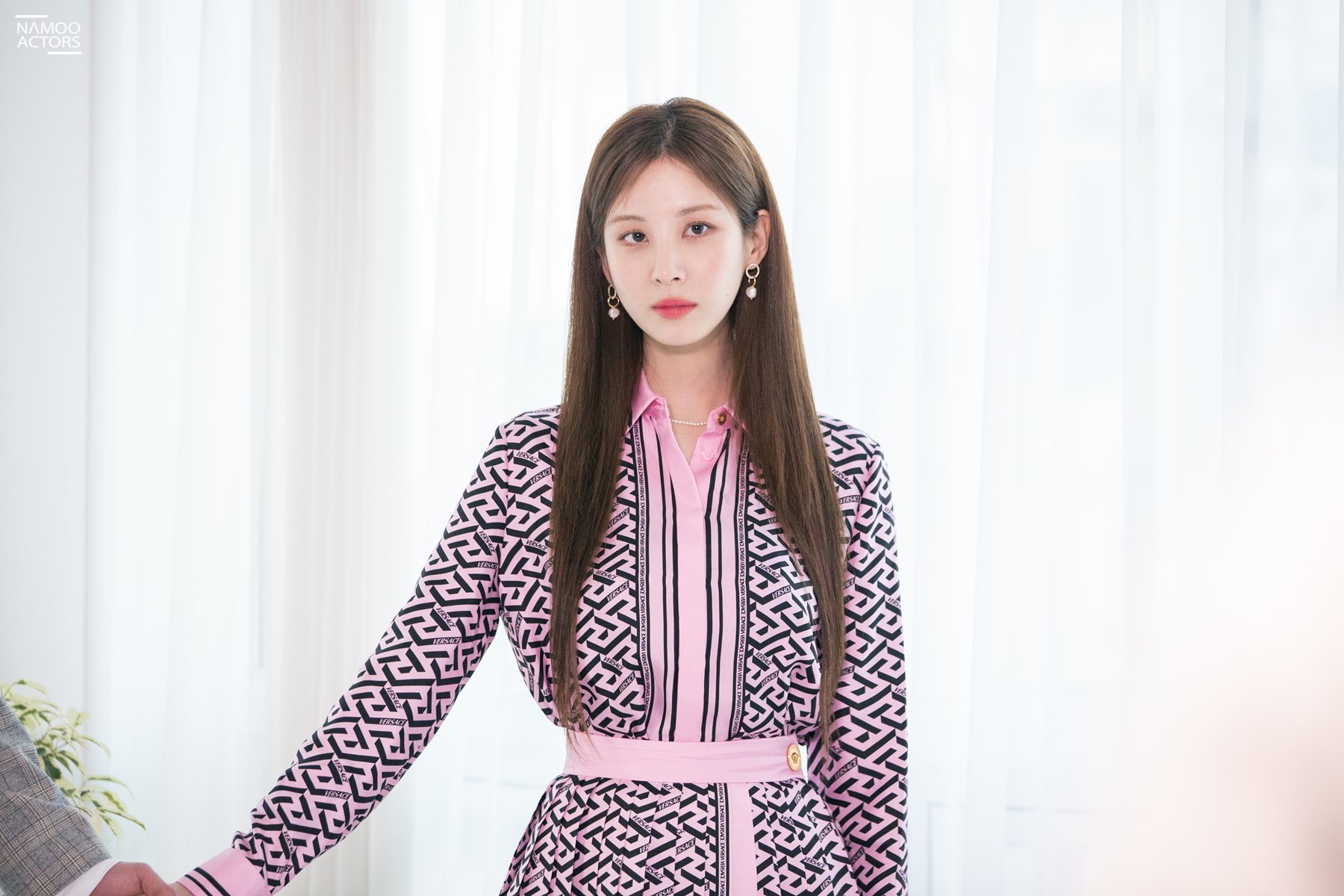 FLyXrxFaUAEEh02?format=jpg&name=orig