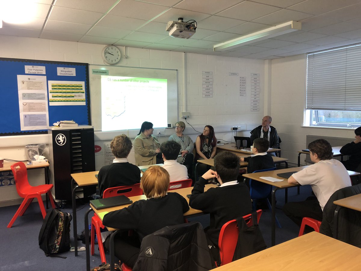 EmmaAnneJohn's tweet photo. A huge shout out to Growing Space Charity for visiting us this half term! 7L had a wonderful lesson learning all about the vital work that @GSouthwales carry out. Important discussions were had about looking after our mental health as young people ❤️@FirstGiveUK @LSP_Wales https://t.co/dm6LKJ48zH