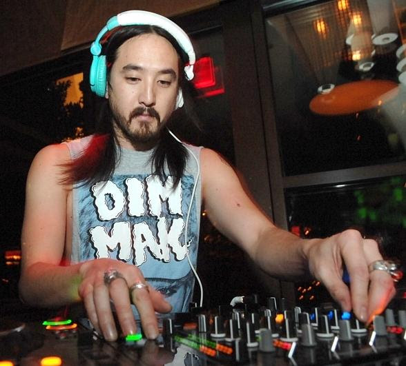 playertvvo's tweet photo. @a0k1verse @steveaoki BIKO Room @ UCSB, Isla Vista! DEL PLAYA!  Freebirds after!  YO STEVE! 😎
0x9B10Ad49CD977835b462e99399227B29E6b404D0 https://t.co/l1pL4LohCo