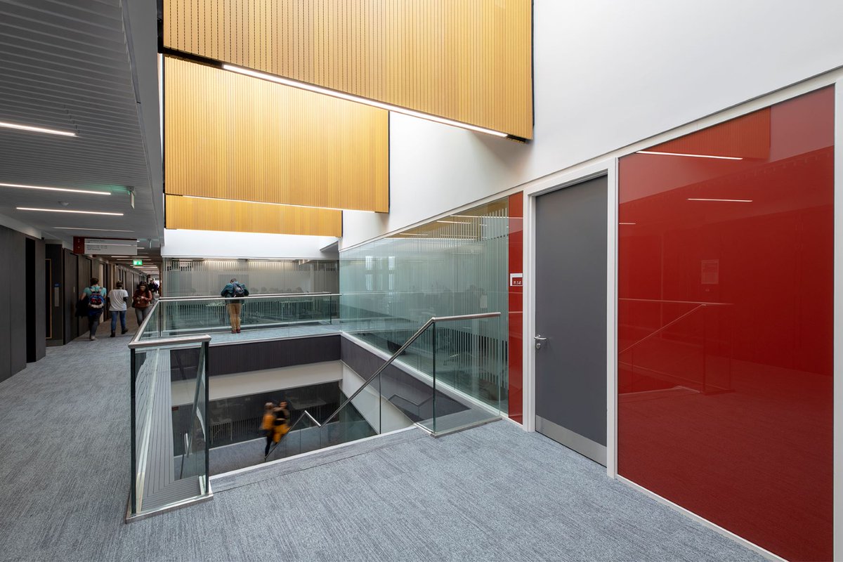 IndeglasLtd's tweet photo. Some stunning images of our glass at Forth Valley College - Falkirk Campus. 

More images and details of the products 👇https://t.co/38p9I9FqO3 

#throwbackthursday https://t.co/varVKRvEyB