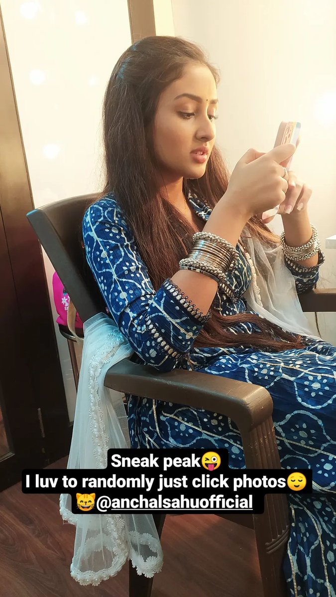 TeamAnchalSahu's tweet photo. Anchal on the sets of Parineeti 😍
via her cousin’s instagram stories
#AnchalSahu https://t.co/qk1CCBk4Ng