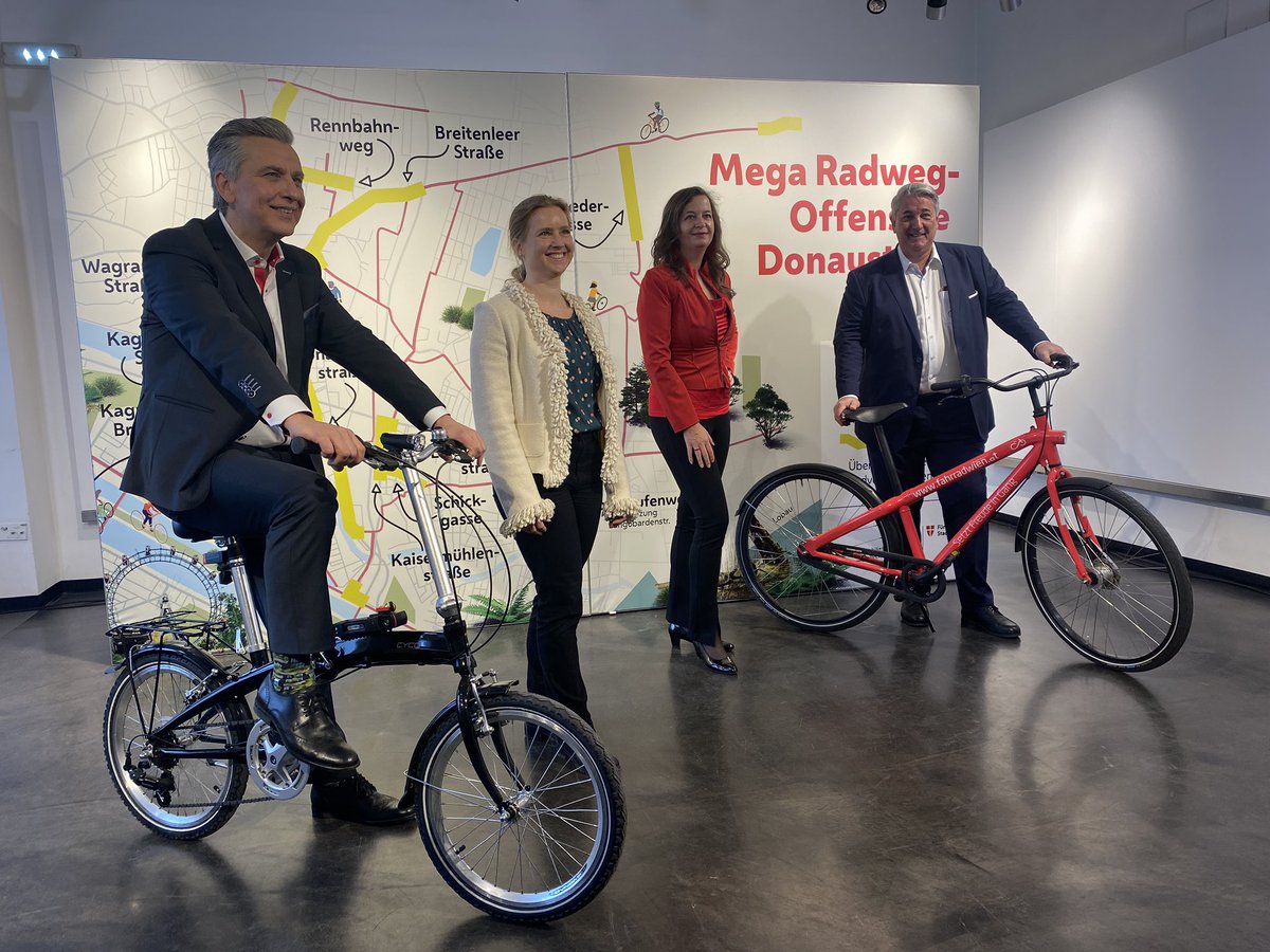 Heute präsentieren @ullisima, <a href="/APiLei/">Angelika Pipal-Leixner</a>, <a href="/ErnstNevrivy/">Ernst Nevrivy</a> und <a href="/JosefTaucher/">Josef Taucher</a> die Mega Radweg-Offensive in der Donaustadt! 🚲☀️