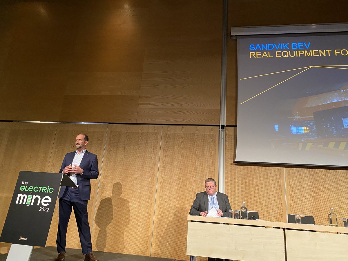 theelectricmine's tweet image. We’re back at #TheElectricMine 2022 in Stockholm, Sweden! Brian Huff, VP of Technology for ⁦⁦@Sandvik_Mining⁩’s Battery and Hybrid Electric Vehicle Business Unit, is talking about ‘real world vehicles for real world operations’ on stage. #batteryelectric