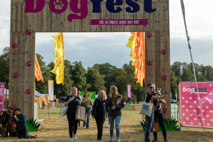 The nation's favourite dog-friendly festival is heading to 
<a href="/RagleyHall/">Ragley</a> on 28 &amp; 29 May 🐕🐩

Get your tickets here: dogfest.seetickets.com/venue/ragley-h…

#dogfest #ragleyhall #dogfriendly #dogsoftwitter
