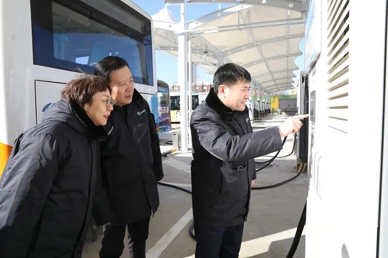 ShenyangChina's tweet photo. #CityandPolicy The first new energy vehicle charging station of Shenyang oil and gas company has been put into operation in January.
#newenergy #greendevelopment #chargingstation #zerocarbonemission #environmentalprotection #anticlimatechange #newengergyvehicle #transport https://t.co/l5ilXHvrpp