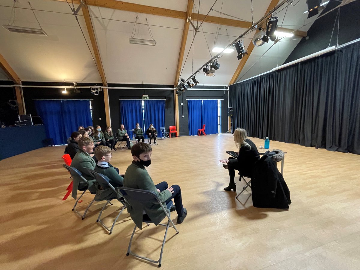 DramaEmbley's tweet photo. The drama scholars are rehearsing their performances for #Lipsync2022. We hope the staff and parents are doing the same…🕺💃 #LipSync #LipSyncBattle #EmbleyLipSync #EmbleySchool https://t.co/MCdgwE82uB