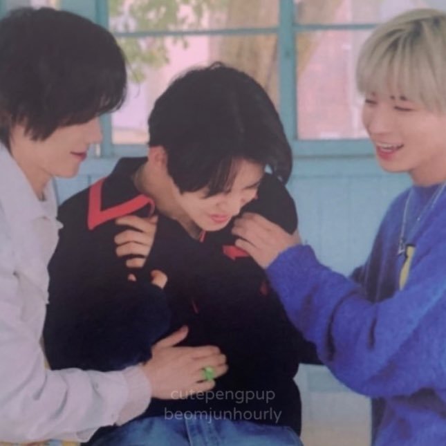 taegyu tickling yeonjun :(

get well soon yeonjun !