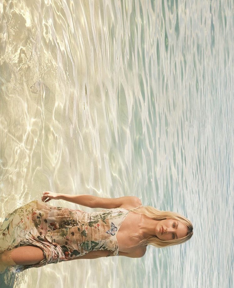 swanepoeltr's tweet photo. #CandiceSwanepoel for #LEZaLez 🌞⚡️✨ https://t.co/TtK5fQ8cR8