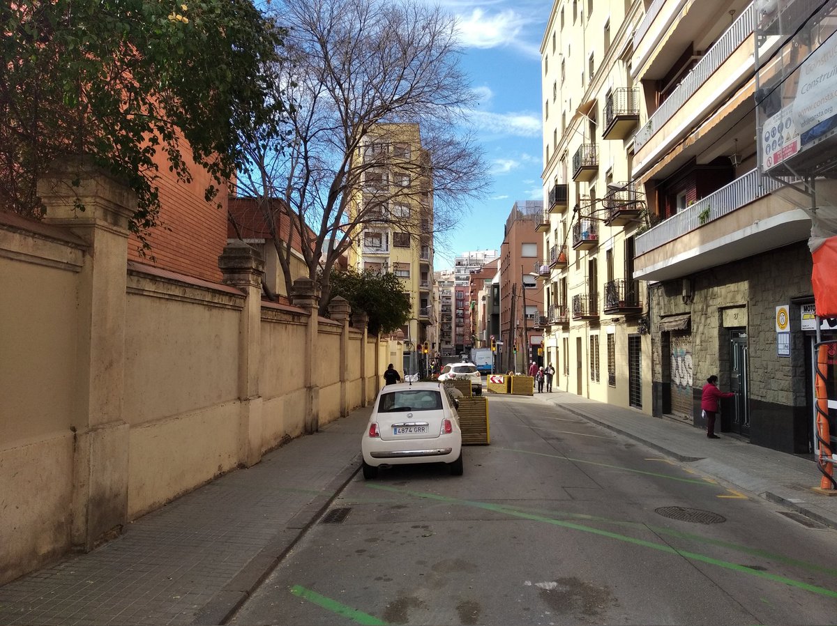 sindicaturabcn's tweet photo. ✅ Comencem la segona visita 'A peu de carrer'.
➡️ Avui, torn pel barri del Baix Guinardó escoltant els reclams i les propostes del veïnat i el seu moviment associatiu.
#Apeudecarrer
#MilloremBCN https://t.co/Dfj89ZpLMQ
