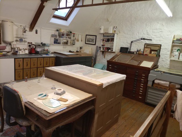 ARA_PCG's tweet photo. Show us your #ConservationStudio - Take a look at Charlotte Nickels @LaliNickels converted stable studio and gallery in Bridport, Dorset. Isn’t it wonderful?
For more photos of this dreamy space see our Instagram: https://t.co/G5VH0jAaOK https://t.co/fxLnclxbQV