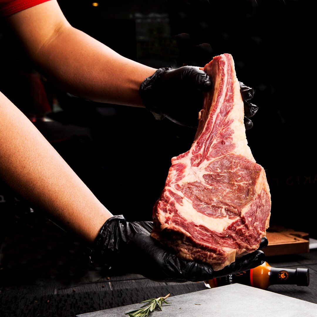 بلاك انغوس برايم ريب من ميت شوب 

#themeatshop #grill #bbq #wagyu #steak #gourmetmeat #Riyadh #lampchops #ستيك #برغر #واغيو #لحم #الرياض #ذا_ميت_شوب