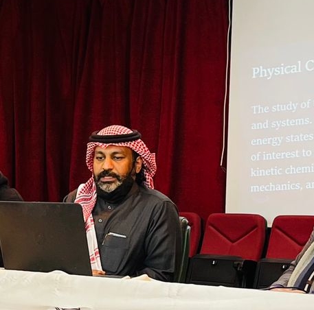 كلية العلوم والآداب برفحاء tweet media