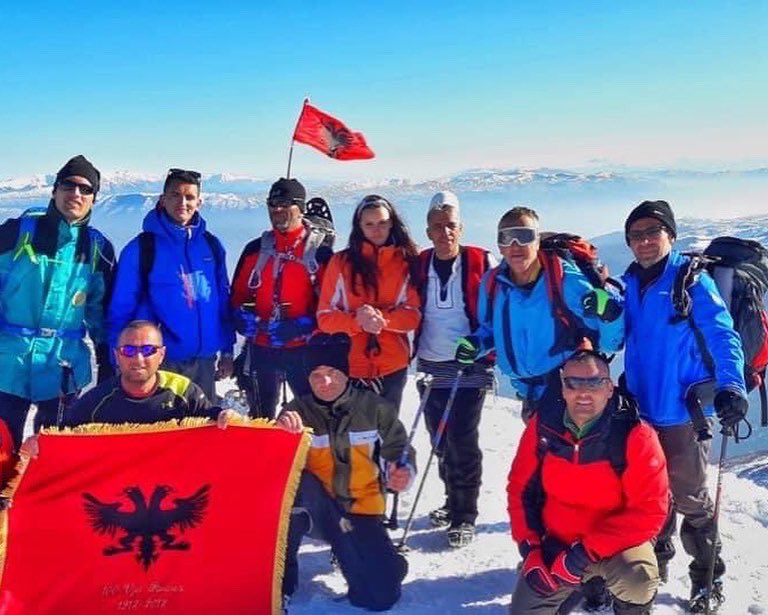 fationplaku1's tweet photo. Gezuar diten e Panvarsise se Kosoves 

Happy Independence Day Kosova 🇽🇰🇦🇱 https://t.co/ziQZ1HB718