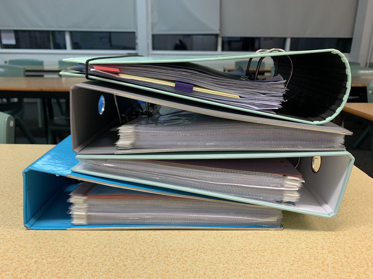 ThealeGeog's tweet photo. Excellent folder check year 12! Some great organisation and fantastic revision shown.. keep up the hard work 🌍🌟📝👍🏻 https://t.co/GQYivHSI6l