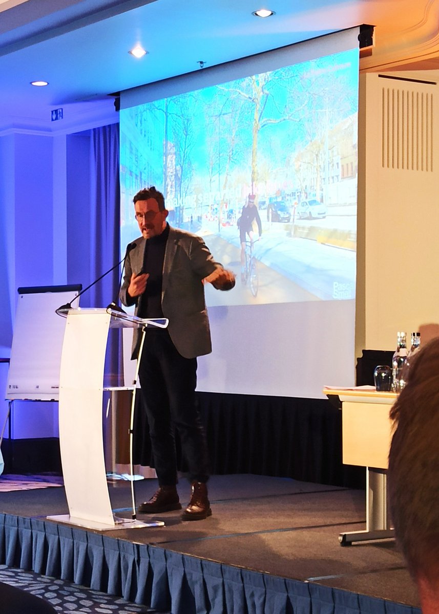 GoranLepen's tweet photo. @SmetPascal joined the @MORE_H2020 final event to present how #Brussels is transforming from a city of cars to a city of #sustainable #urbanmobility @EuCyclistsFed @POLISnetwork https://t.co/6b1xg9Aqn9
