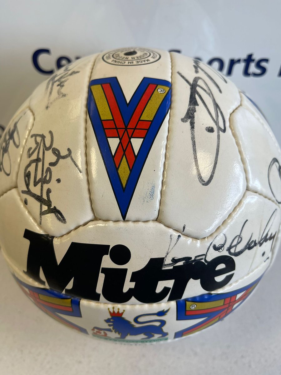 csm_uk1's tweet image. Many items going live tonight on our eBay auction site, including this gem from the mid 90's signed by #BCFC players and the one and only Barry Fry!

Great condition #Mitre #SignedBall #MitreUltima