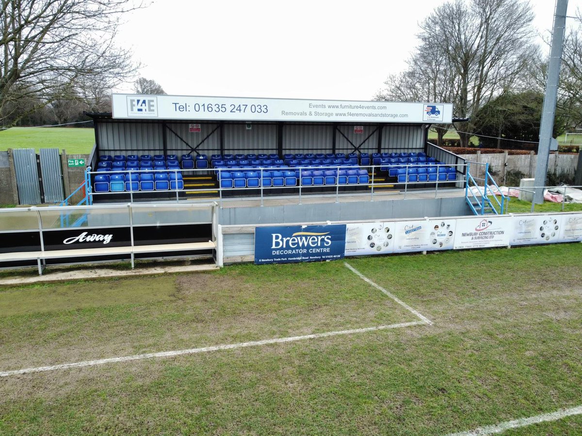 furniture4event's tweet photo. We are proud to be a stand sponsor for @HungerfordTown from the @TheVanaramaNL South. Good luck with the rest of the season #HTFC #jointhecrusade 

F4E Removals and Storage 📦https://t.co/RHL1euJa8M 

Furniture4Events 🍾
https://t.co/E4olOBLsgR 

01635 247033 📞 https://t.co/sA75uLIn1s