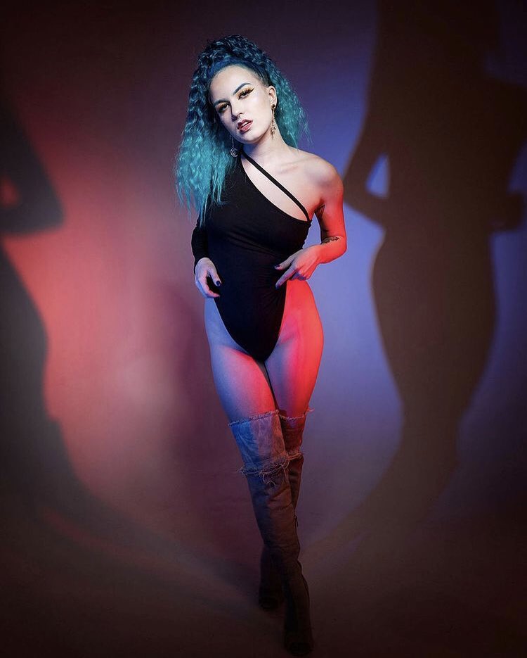 LilyDevaModel's tweet image. 𝐈𝐟 𝐲𝐨𝐮 𝐠𝐢𝐯𝐞 𝐭𝐨𝐨 𝐦𝐮𝐜𝐡 𝐯𝐚𝐥𝐮𝐞 𝐭𝐨 𝐭𝐡𝐞 𝐩𝐚𝐢𝐧 𝐨𝐟 𝐭𝐡𝐞 𝐩𝐚𝐬𝐭 𝐚𝐧𝐝 𝐮𝐧𝐜𝐞𝐫𝐭𝐚𝐢𝐧𝐭𝐲 𝐨𝐟 𝐭𝐡𝐞 𝐟𝐮𝐭𝐮𝐫𝐞, 𝐲𝐨𝐮 𝐰𝐢𝐥𝐥 𝐰𝐚𝐬𝐭𝐞 𝐭𝐡𝐞 𝐩𝐨𝐰𝐞𝐫 𝐨𝐟 𝐭𝐨𝐝𝐚𝐲.

BTS+ Results w/ David Morel

•Styling by me 

•Shot at 📍1087 Studios