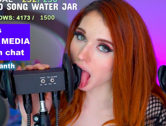 FishyDizzle's tweet photo. watching this amouranth hoe sucking a microphone on stream and i wonder what has happened to the world https://t.co/KMJA4XVtLz