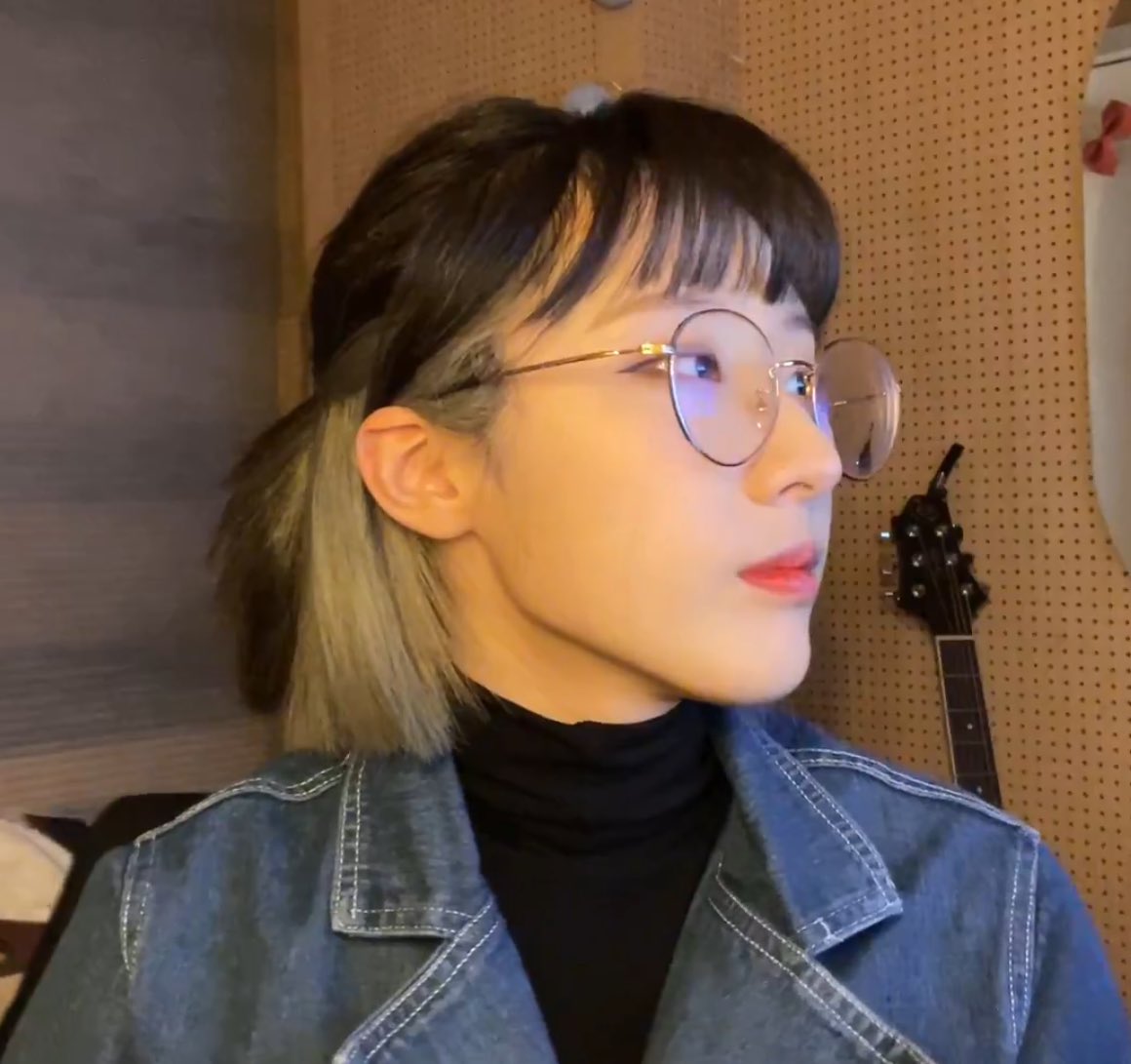 seuljeanz's tweet photo. feels like my knees are about to collapse https://t.co/pxg7kNwcOM