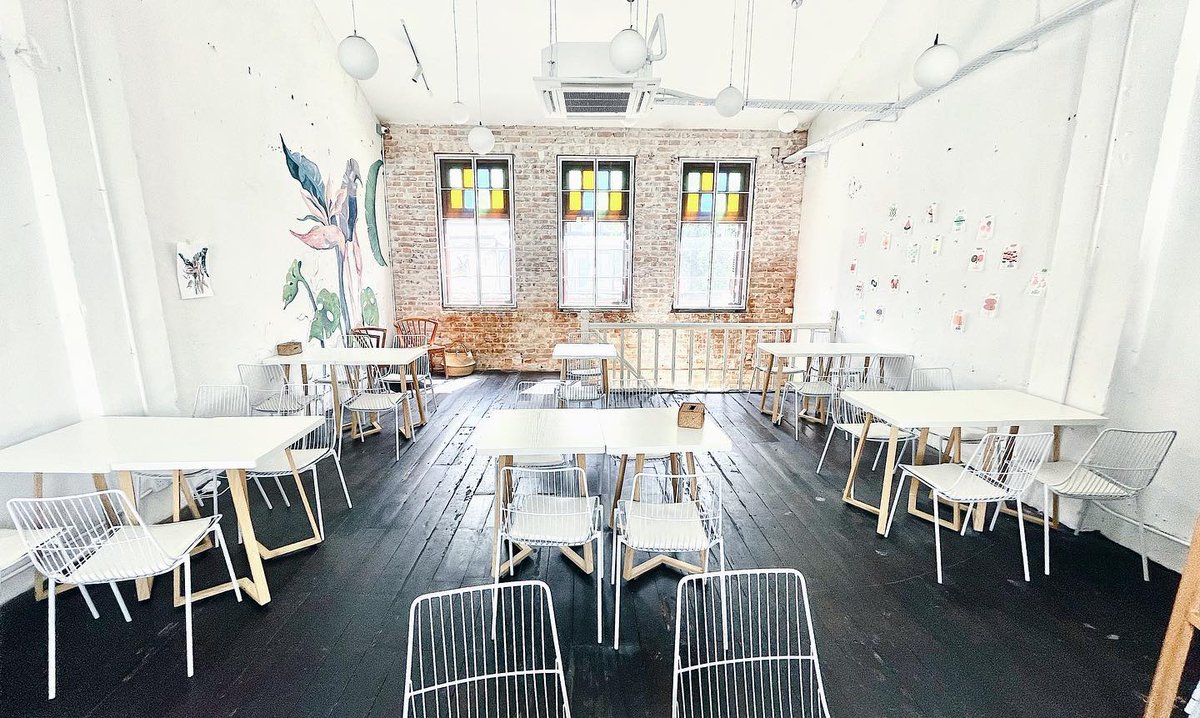 無論如何，如果每個人都可以互相體諒那就太好啦，歡迎大家光臨！
Expressing your position is more important than your next salary