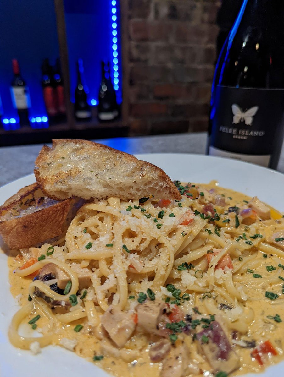 Feature pasta dishes tonight, and $6 glasses of wine. Join us! Doors open at 4.

Onstage tonight: Derek Graham 6:30, Dave White 11pm

For delivery &amp; takeout: greensleevespub.ca