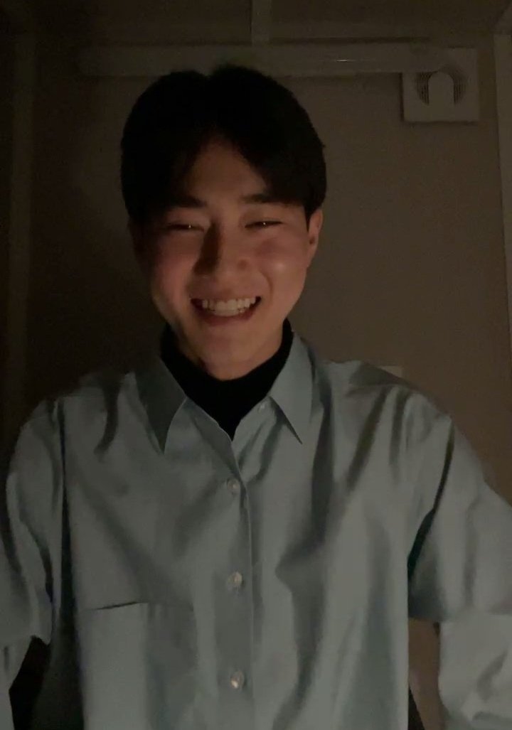 SUHOLOOK's tweet photo. CUTEBOY https://t.co/A3mv2HNGp9