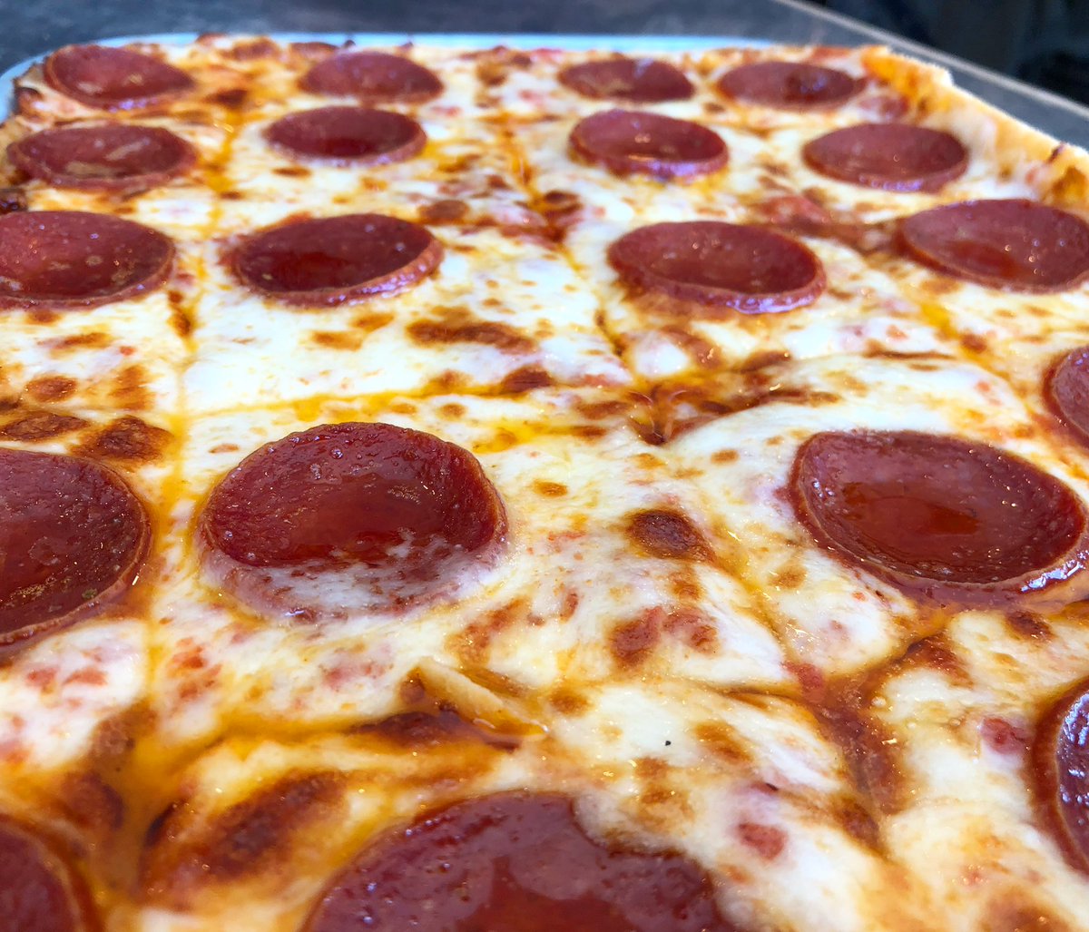 LedoPizza's tweet photo. #RandomActsofKindnessDay Giveaway! ❤️

RETWEET &amp; FOLLOW to be
entered to win a 
$50 #LedoPizza Gift Card!

1 winner picked at 9pm on 2/17/22

Celebrate Friday-Eve with some Ledo!

https://t.co/dR6Yi5D0Xg https://t.co/hJeL2vF1eD