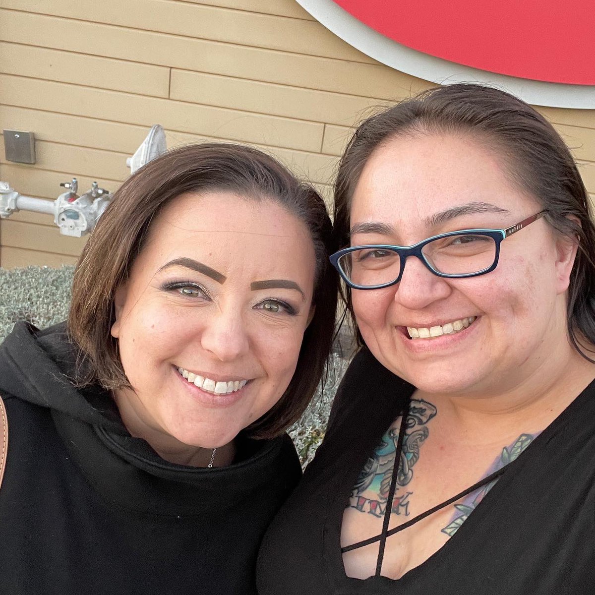 Toni Marie Minjarez (@sjshark_toni408) on Twitter photo Thank you Team Summerlin! I’ve made some amazing memories and friendships, moments of extreme growth and tears, and learned how to be a better listener and leader. #ChilisLove #ChilisGrow #TMtoMGR <a href="/miatacapri_/">miataaaa</a> <a href="/kimo4468/">Liza Morales</a> <a href="/jeremylilly86/">Jeremy Lilly</a> Thank you Team Summerlin! I’ve made some amazing memories and friendships, moments of extreme growth and tears, and learned how to be a better listener and leader. #ChilisLove #ChilisGrow #TMtoMGR <a href="/miatacapri_/">miataaaa</a> <a href="/kimo4468/">Liza Morales</a> <a href="/jeremylilly86/">Jeremy Lilly</a>