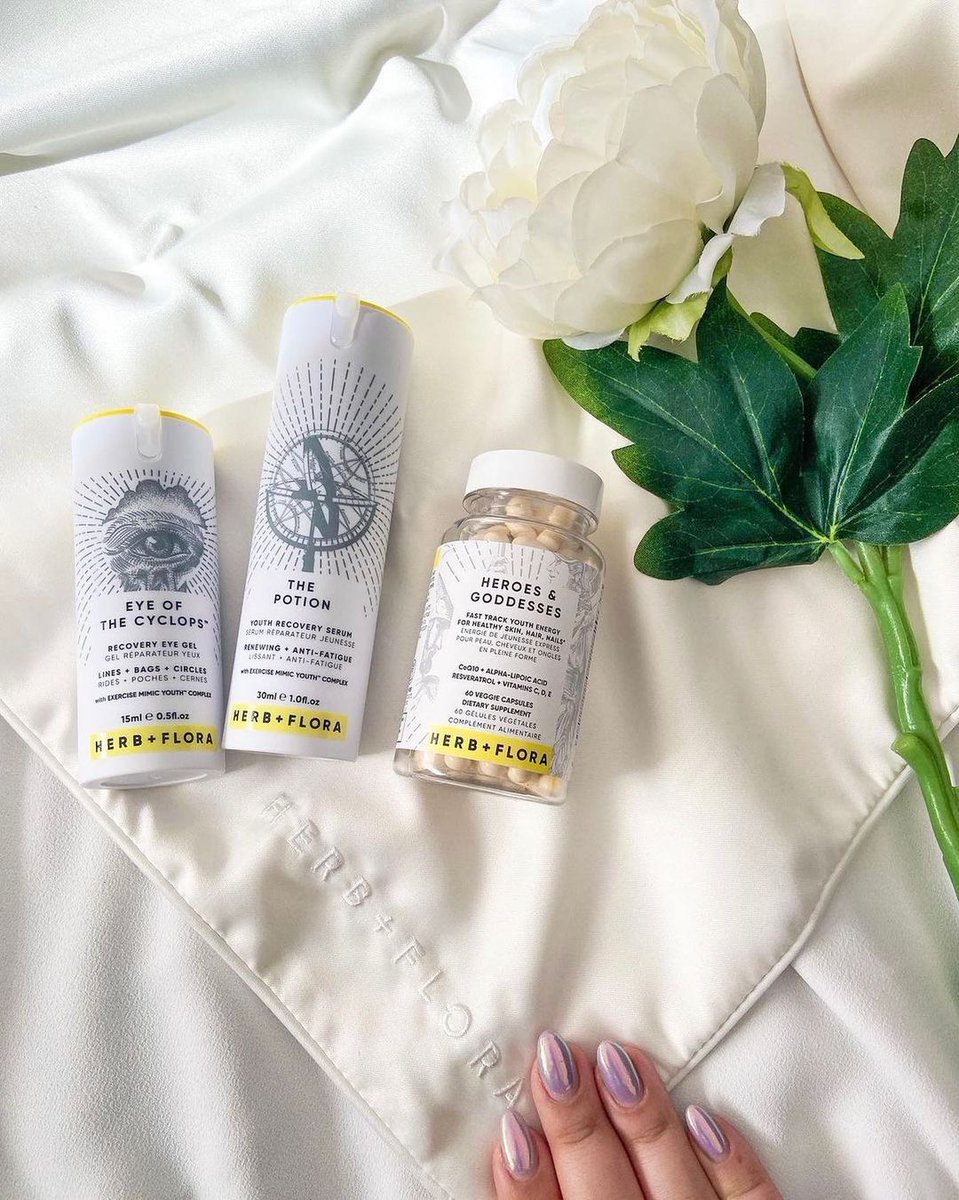 meet @herbandflora 🌿 clean, vegan skincare that mimics the anti-aging effects of exercise on skin.  be sure to join their founder &amp; lead scientist today on Shop LIT Live to learn more and shop along live 📲