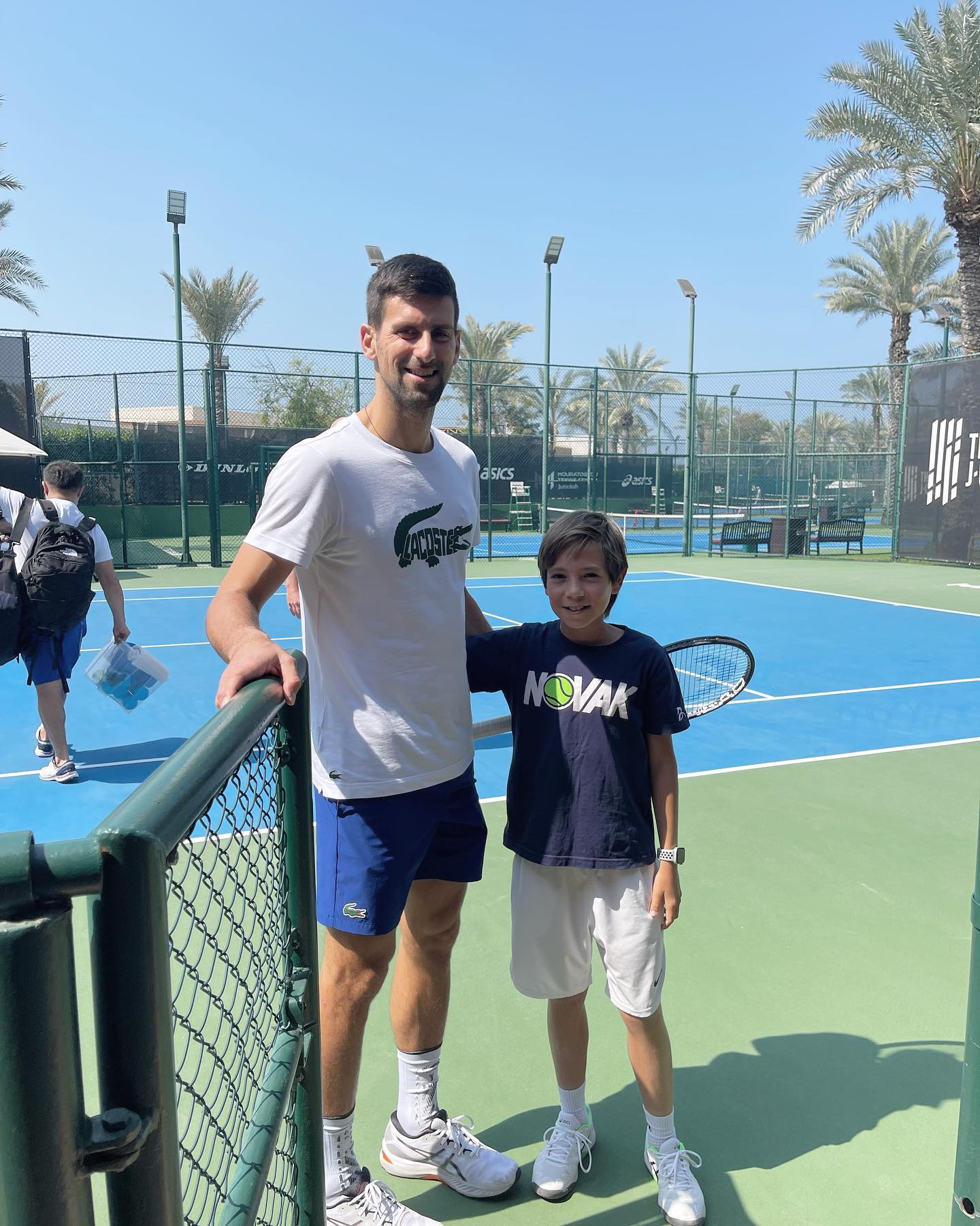 \ SportsCenter على تويتر: "El joven austríaco Johnny Roth (12 años) compartió el entrenamiento de Novak Djokovic en Dubai, y se un regalo. https://t.co/NHhvCQjBvD"