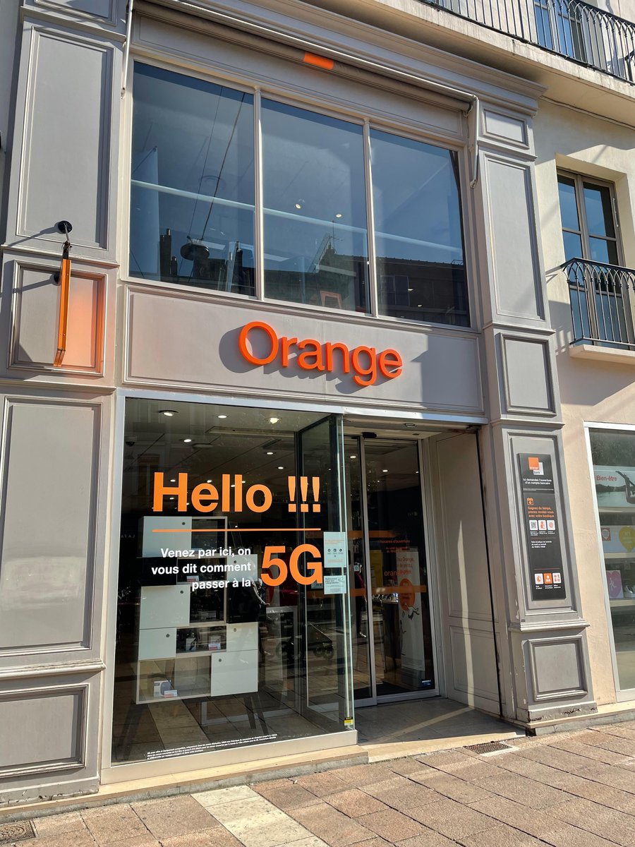 #recrutement en <a href="/auvergnerhalpes/">Auvergne-Rhône-Alpes</a> : 7️⃣ conseillers/conseillères commerciaux en CDI 
📍 Ecully, Bourg en Bresse, Oyonnax, Vichy, Moulins, Clermont et Riom
Vous avez le goût de la relation client, le sens du service et l'esprit d'équipe ?
Foncez 👉 jobboutiques.aura@orange.com