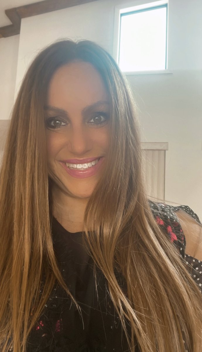 DinaBOnAir's tweet photo. Hair & Make Up Ready for @NBC6intheMix Since 3:30am. Tune in at 12:30pm to @NBC6intheMix #kisscountry #nbc6inthemix #nbc6 https://t.co/ukZMa8tuw1