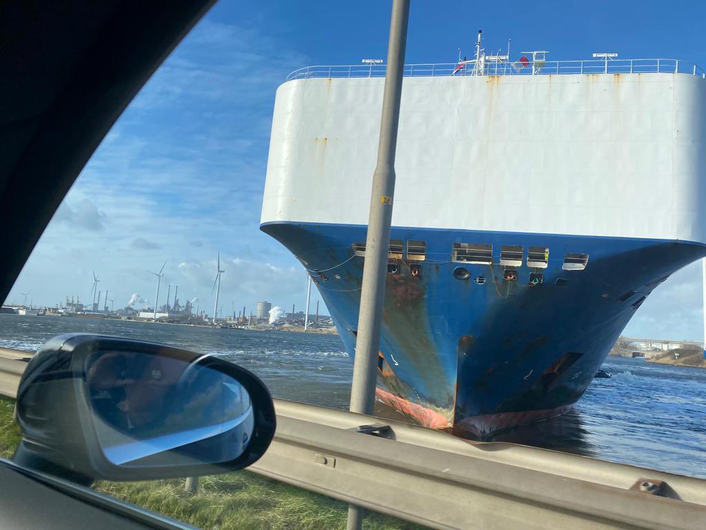 Onderweg naar m’n ouders 🙈🙈#StormDudley #IJmuiden #storm