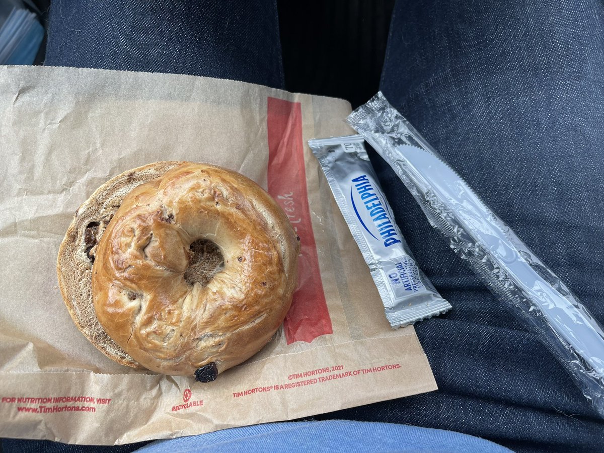 AlexKStein's tweet photo. @TimHortonsUS wtf is this? What’s the point of fast food if I still have to assemble it? https://t.co/M1pcZIuxyd