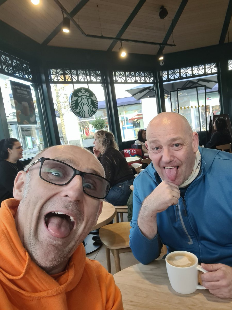 gobi_one's tweet photo. Coffee time with @Ironholgs . Nice to chew the fat actually in the flesh. Been a long time! #uktrichat https://t.co/XP4p90iClU